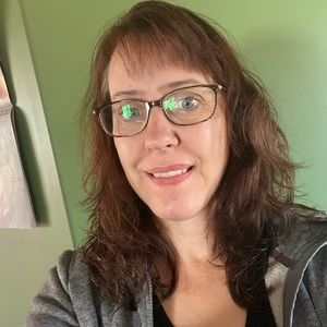 Meet your Posher, Robyn